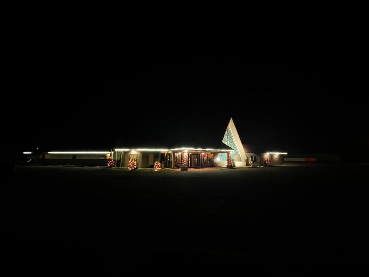 American Best Inn By Oyo I-35 Perry Near Lake Mcmurtry Exteriör bild