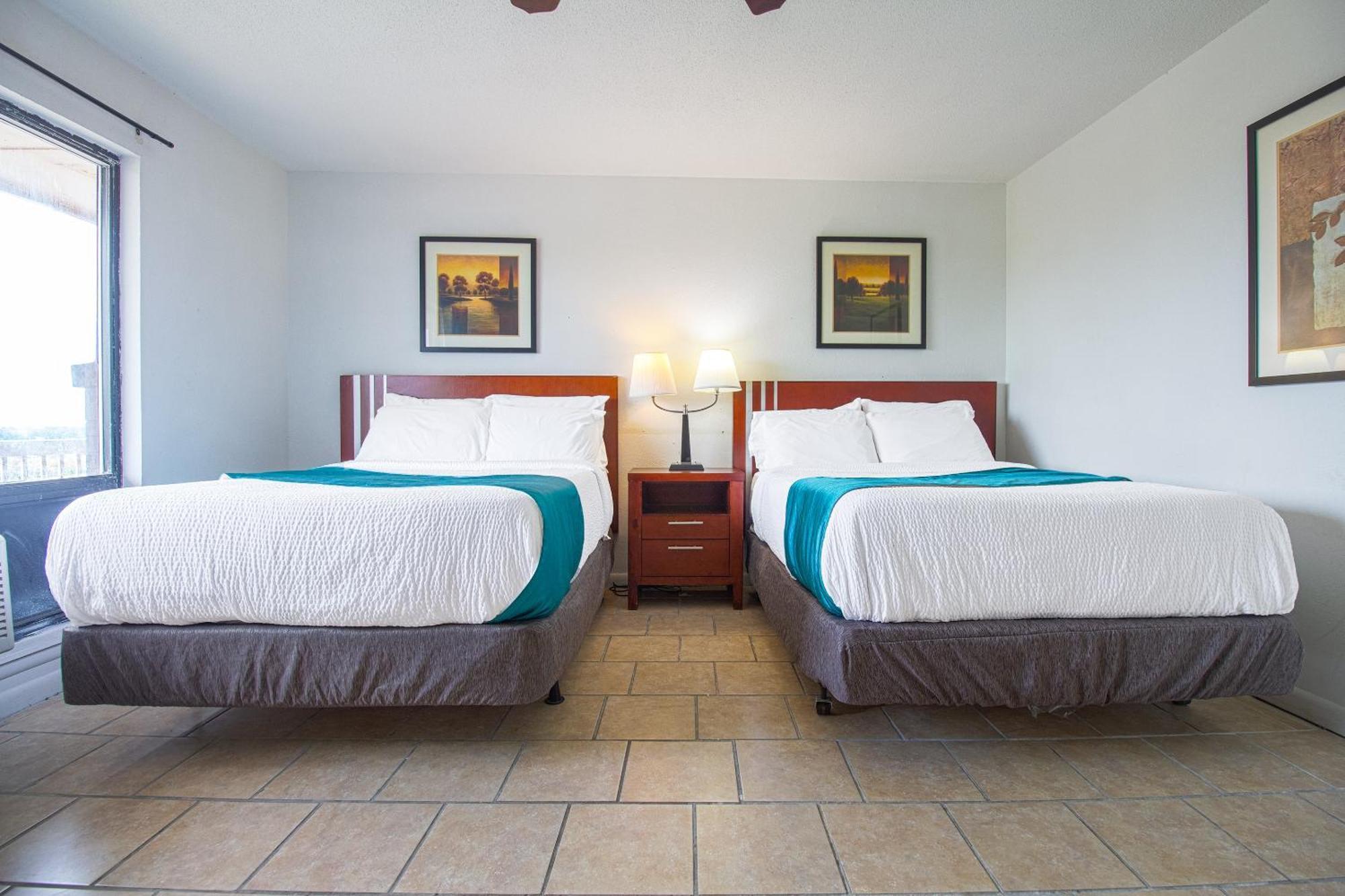 American Best Inn By Oyo I-35 Perry Near Lake Mcmurtry Exteriör bild